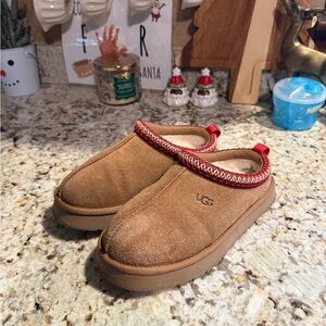 UGG Tasmans